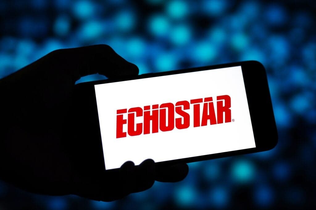 Acciones de EchoStar suben ante la expectativa del IPO de SpaceX
