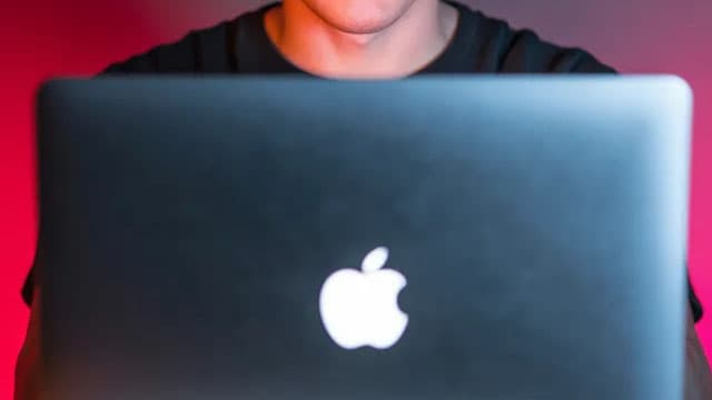 Tim Cook deja la dirección de Apple; John Ternus asume como CEO